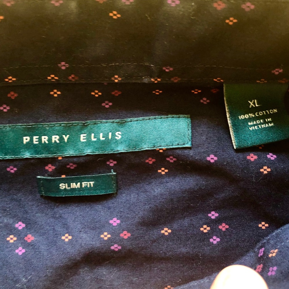 ✨SALE! ✨ PERRY ELLIS COTTON SLIM FIT SHIRT - Picture 7 of 7